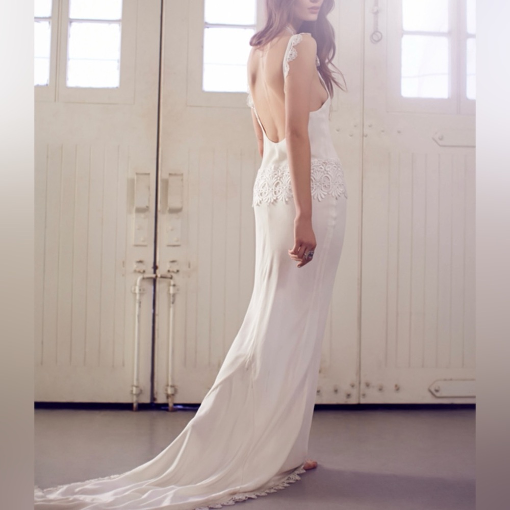 Stone Cold Fox - Claudia Gown - Size 1